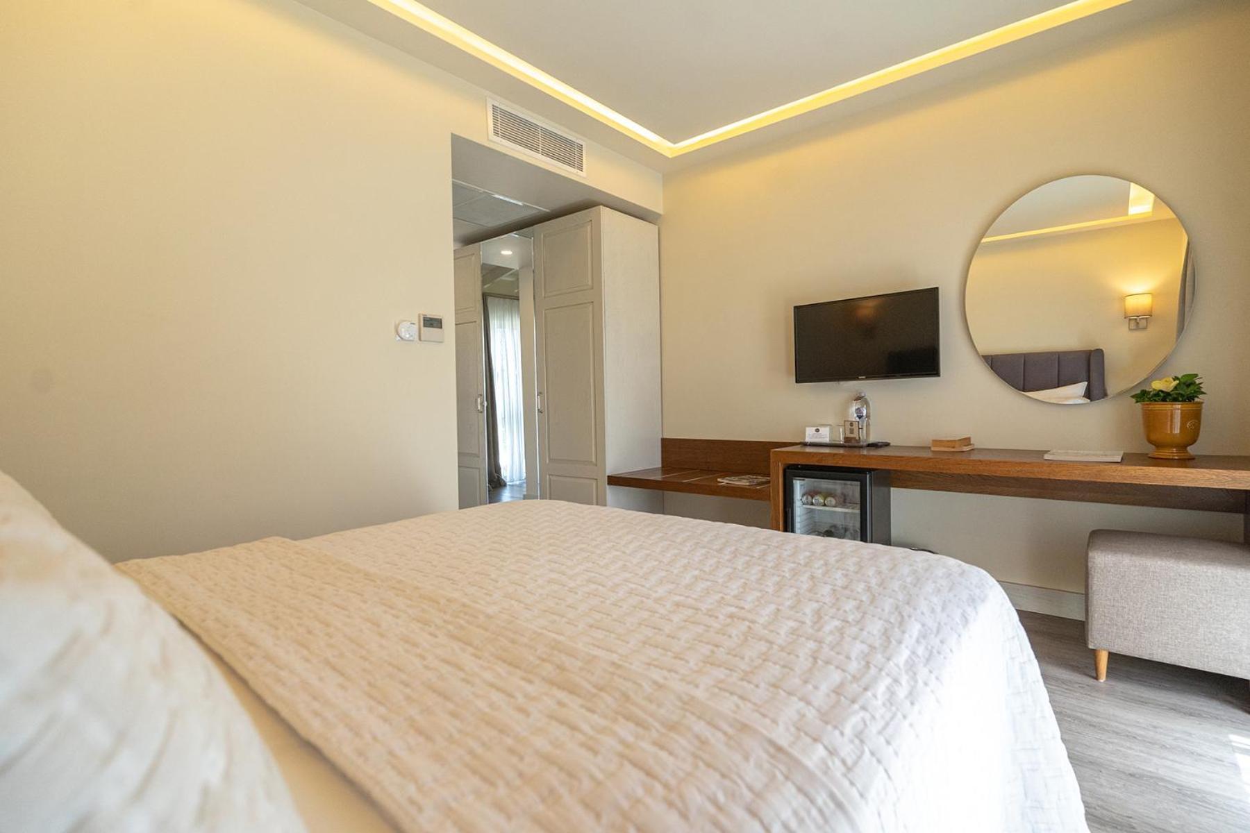 Casa Luna Hotel - Adult Only Алачати Экстерьер фото